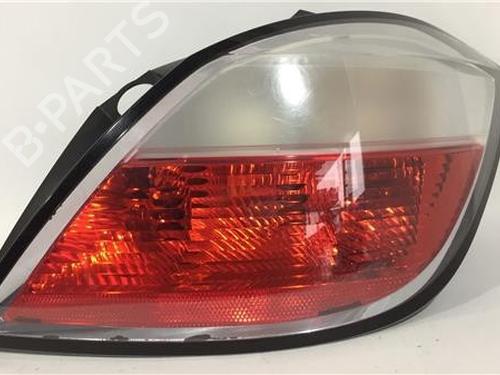 Høyre baklys OPEL ASTRA H (A04) 1.8 (L48) (125 hp) 9635790