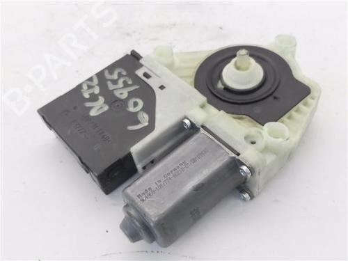 Left front window motor VW GOLF VI (5K1) 1.4 | BP40150817E21 - Image 6