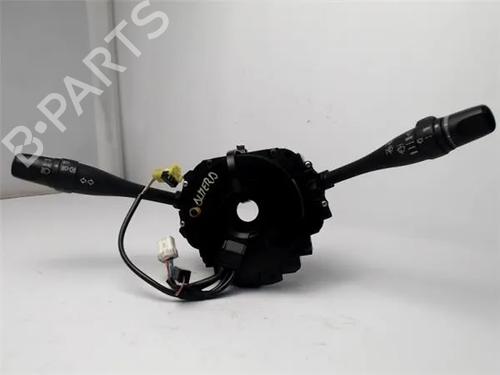 Used Switch NISSAN ALMERA II (N16) [2000-2025]  12530230