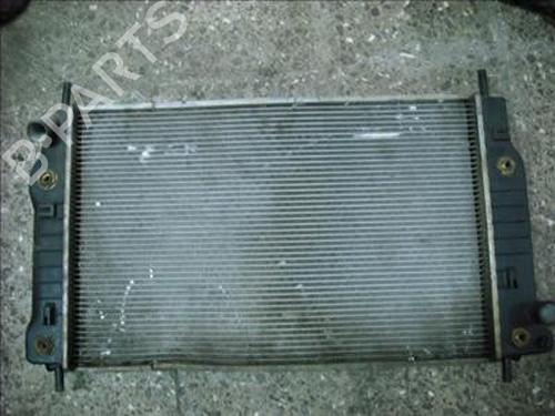 Used Water radiator FORD MONDEO II (BAP) 2.0 i (131 hp) 29574500