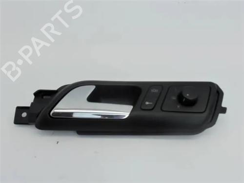 Used Front left interior door handle VW POLO (9N_, 9A_) 1.4 16V (75 hp) 14342708