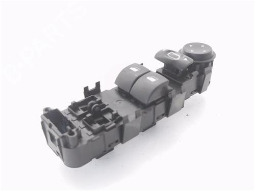 Used Left front window switch CITROËN C4 Coupe (LA_) 1.6 16V (109 hp) 31206629