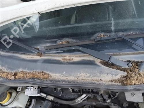 Used Front windshield wiper arm PEUGEOT BIPPER (AA_) 1.4 HDi (68 hp) 32419667