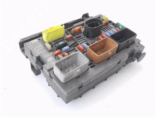 Boîte à Fusibles CITROËN C4 Coupe (LA_) [2004-2013]  28378480