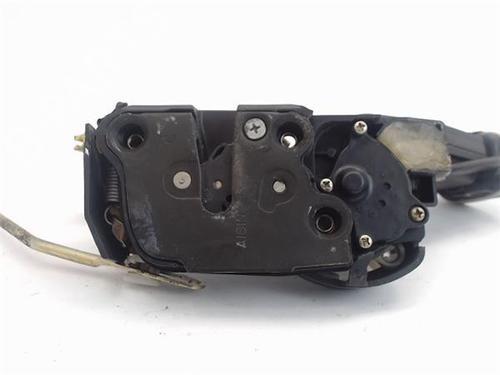 Used Front left lock SUZUKI GRAND VITARA I (FT, HT) 2.5 V6 24V 4x4 (TD62, SQ625) (144 hp) 13617191