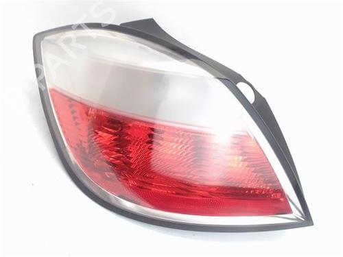 Right taillight OPEL ASTRA H (A04) 1.9 CDTI 16V (L48) | BP17319836C35 