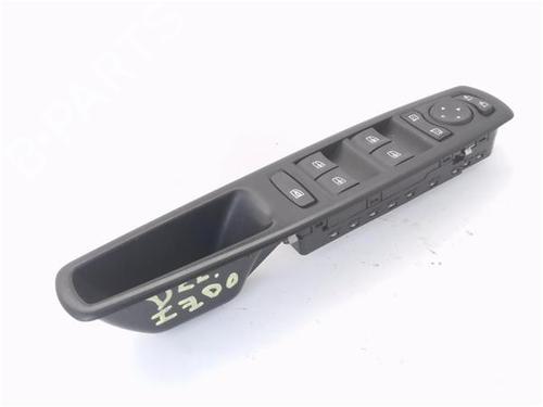 Used Left front window switch RENAULT MEGANE III Grandtour (KZ0/1) 1.5 dCi (KZ09, KZ0D, KZ1G, KZ29, KZ14, KZ1W, KZ10, KZ1F,... (110 hp) 29251267
