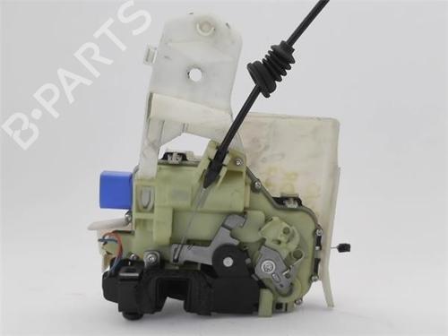 Used Front right lock VW POLO (9N_, 9A_) 1.4 TDI (80 hp) 23157543