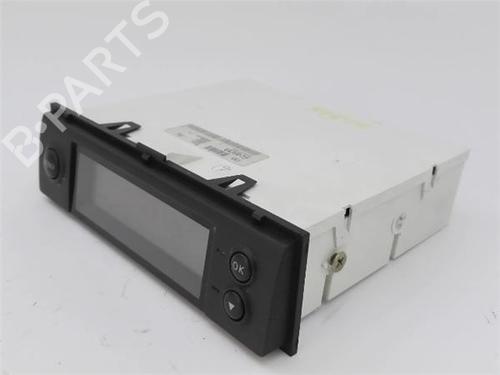 Used Display monitor NISSAN MICRA III (K12) [2002-2010]  22959036