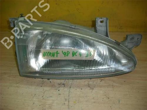 Used Right headlight HYUNDAI ACCENT I (X-3) 1.3 i 12V (84 hp) 12112341