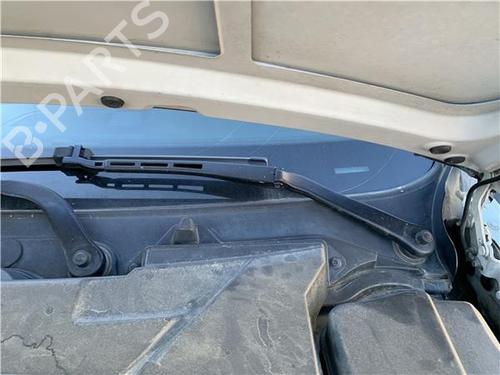 Front windshield wiper arm BMW 3 (E90) 330 d | BP32418679C143