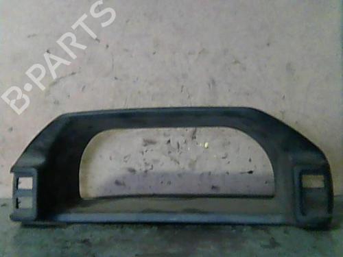 Used Middle console LAND ROVER FREELANDER I (L314) 2.0 Td4 4x4 (112 hp) 14334000