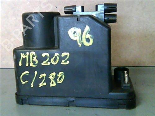 Used Central lock pump MERCEDES-BENZ C-CLASS (W202) C 280 (202.028) (193 hp) 9683287