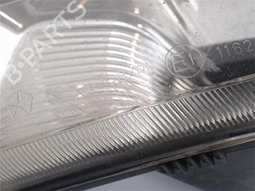 Right front fog light CHRYSLER VOYAGER IV (RG, RS)  | BP13056166C31 