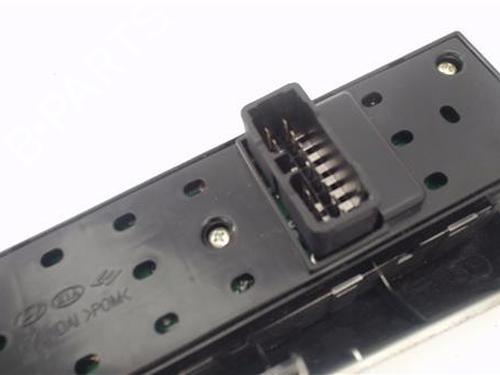 Left front window switch KIA SPORTAGE II (JE_, KM_)  | BP25978441I27 