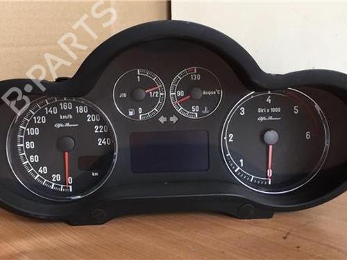 Used Instrument cluster ALFA ROMEO 147 (937_) [2000-2010]  12148391