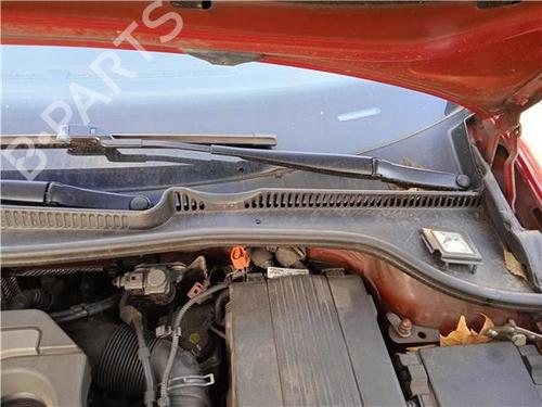 front-windshield-wiper-arm-vw-golf-vi-5k1-2008-2009-2010-2011-2012-2013-2014-32417353 main image