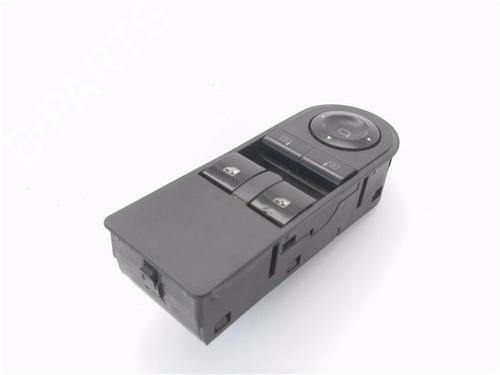 Venstre fortil elrude kontakt Venstre fortil elrude kontakt OPEL ASTRA H (A04) [2004-2014] 37260910 37260910