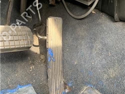Used Pedal PEUGEOT 604 (561A_) 2.3 TD (80 hp) 32450790