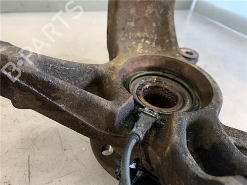 Left front steering knuckle RENAULT SCÉNIC II (JM0/1_)  | BP24152128M25 