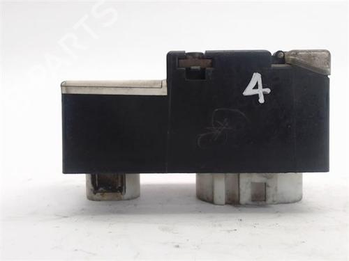 Fuse box VW GOLF III (1H1)  | BP13043604E1