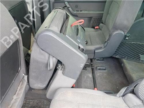 Rear seat VW TOURAN (1T1, 1T2) 2.0 TDI | BP32451016C17
