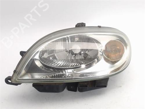 Used Left headlight CITROËN SAXO (S0, S1) [1996-2004]  13052469