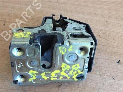 Used Front right lock RENAULT SCÉNIC I MPV (JA0/1_, FA0_) [1999-2010]  13049508