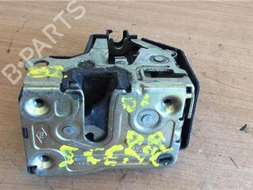 Front right lock RENAULT SCÉNIC I MPV (JA0/1_, FA0_) [1999-2010]  13049508