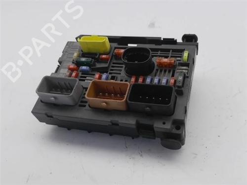 Used Fuse box Fuse box PEUGEOT PARTNER Tepee 1.6 HDi 16V (90 hp) 32451039 32451039
