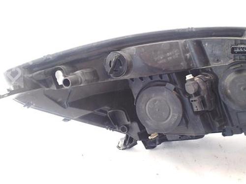 Left headlight RENAULT GRAND SCÉNIC III (JZ0/1_) 1.5 dCi (JZ0B, JZ07) | BP31829024C28