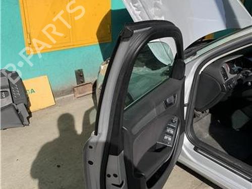 Left front door AUDI A4 B8 Avant (8K5) 2.0 TDI | BP32418434C2