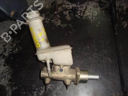 Used Brake master cylinder FIAT DOBLO Box Body/MPV (223_) 1.2 (223ZXA1A) (65 hp) 12120982