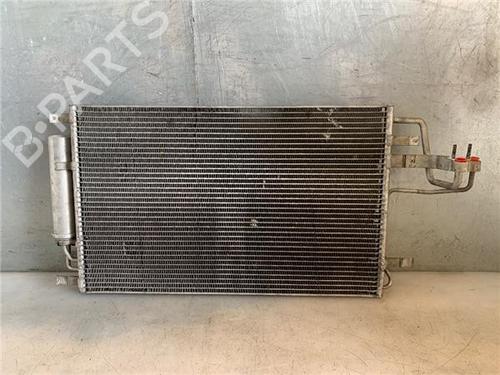 Used AC radiator AC radiator HYUNDAI TUCSON (JM) 2.0 (141 hp) 33887310 33887310