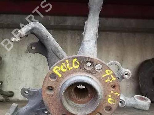Used Right front steering knuckle VW POLO III (6N1) 50 1.0 (50 hp) 14334374