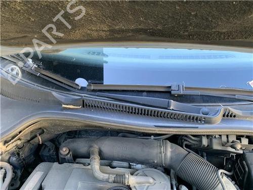 Front windshield wiper arm VW GOLF V (1K1) | BP32389063C143