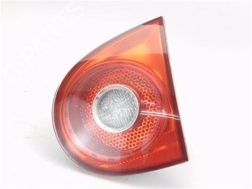 Feu de coffre droit VW GOLF V (1K1) 1.9 TDI (105 hp) 25978434