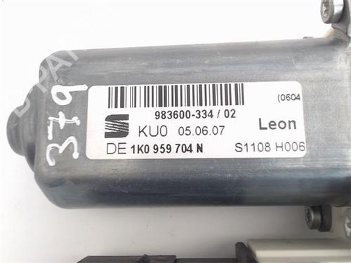 Right rear window motor SEAT LEON (1P1)  | BP13492436E22 