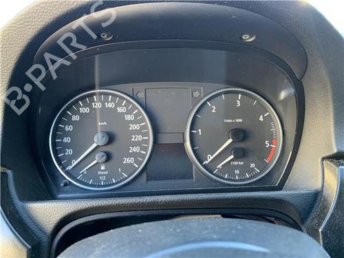 Instrument cluster BMW 3 (E90) 330 d | BP32418702C47