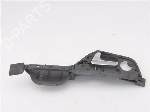 Venstre bagtil invendig håndtag Venstre bagtil invendig håndtag SEAT IBIZA II (6K1) 1.9 TDI (90 hp) 36778117 36778117