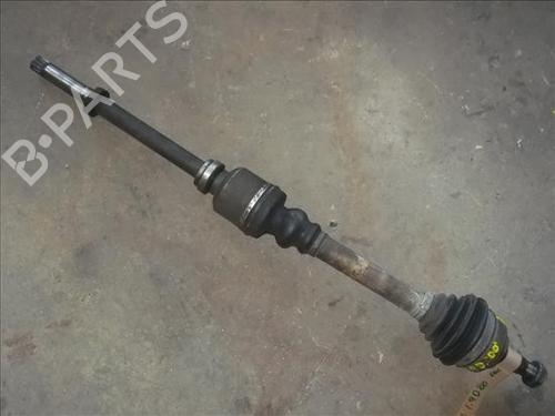 Used Right front driveshaft PEUGEOT 306 Hatchback (7A, 7C, N3, N5) [1993-2003]  13049023