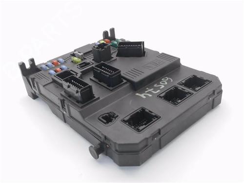 Used Fuse box PEUGEOT 407 SW (6E_, 6D_) 1.6 HDi 110 (109 hp) 29431416