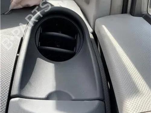 air-vent-toyota-yaris-_p9_-2005-2006-2007-2008-2009-2010-2011-2012-2013-2014-26953720 main image