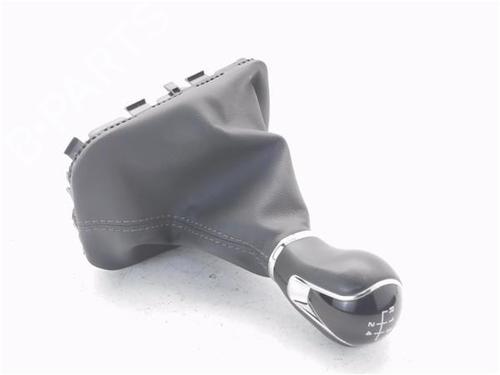 Used Shift knob SEAT IBIZA V (KJ1, KJG) 1.0 TSI (95 hp) 30412390