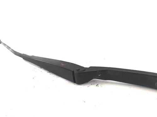 Used Front windshield wiper arm Front windshield wiper arm 32522860 32522860