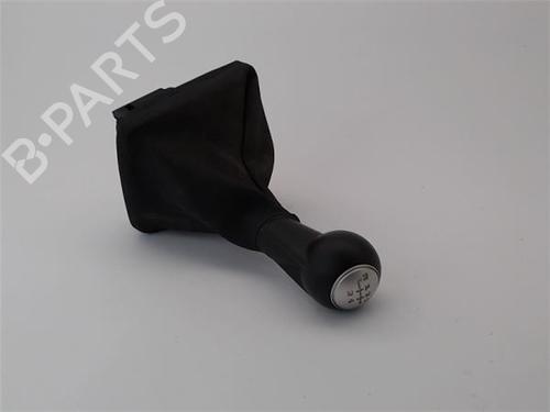 Used Gear lever RENAULT RAPID Box Body/MPV (F40_, G40_) 1.2 (F406, G40A) (55 hp) 25978330