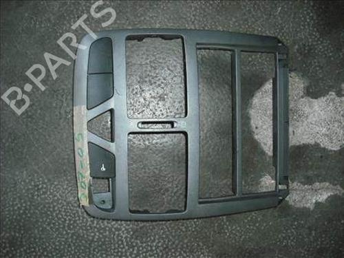 Used Middle console PEUGEOT 307 (3A/C) 1.6 16V (109 hp) 14332839