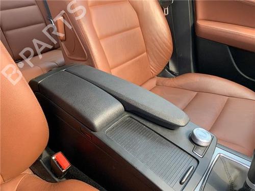 Used Armrest / Center console Armrest / Center console MERCEDES-BENZ C-CLASS (W204) C 280 (204.054) (231 hp) 14345955 14345955