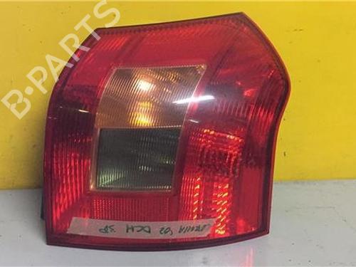 Højre baglygte TOYOTA COROLLA (_E12_) 1.4 D (NDE120_, NDE120R) (90 hp) 12596857