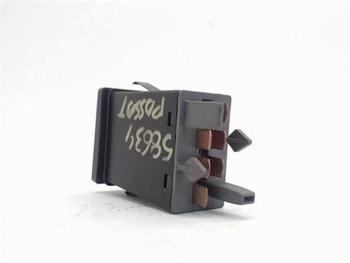 Bouton de warning VW PASSAT B5.5 (3B3) 1.6 | BP15355543I22 
